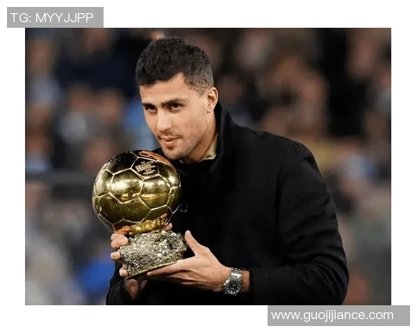 2023年最新足球先生揭晓传奇球星再度登顶全球足坛荣耀