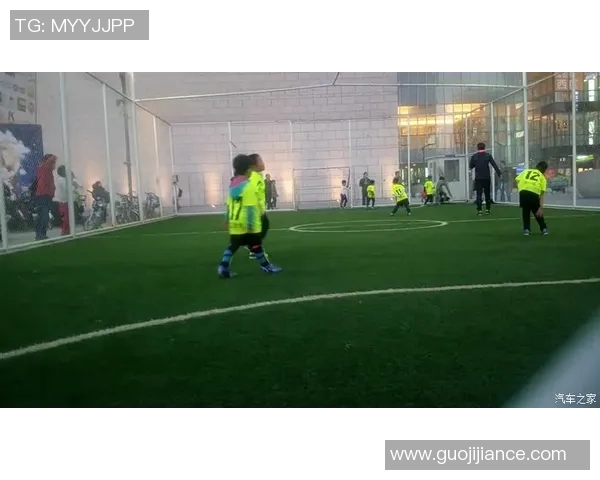 Neymar在足球场上的传奇之路与未来发展展望分析