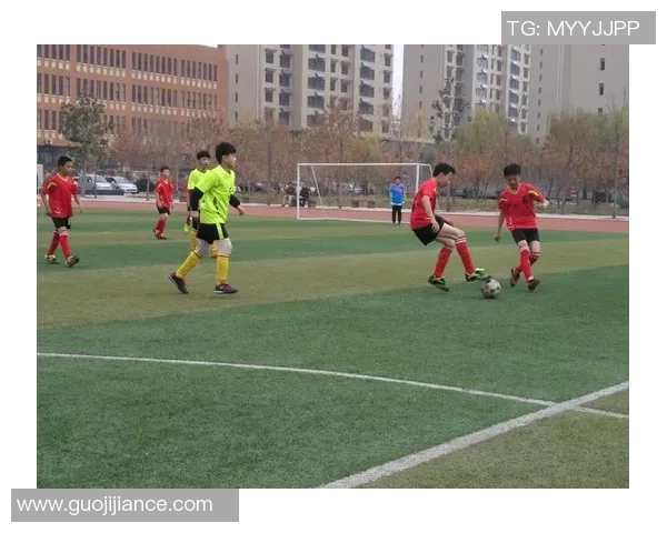 东方901足球引领新潮流助力青少年足球发展与梦想实现