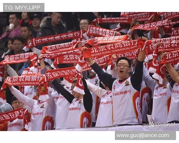 中国足球队今晚迎战强敌全力争胜期待球迷热情助威