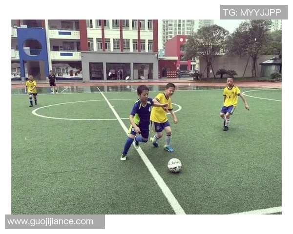 中心小学足球比赛精彩瞬间回顾与精彩瞬间分享 中心小学足球比赛精彩瞬间回顾与精彩瞬间分享