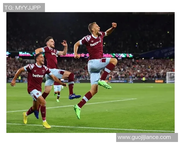 为足球加油旗子注入激情与活力助力球队勇往直前的精神象征