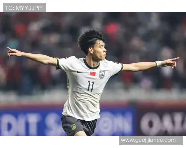 北京足球笑声不断球迷热情高涨共庆胜利时刻 北京足球笑声不断球迷热情高涨共庆胜利时刻